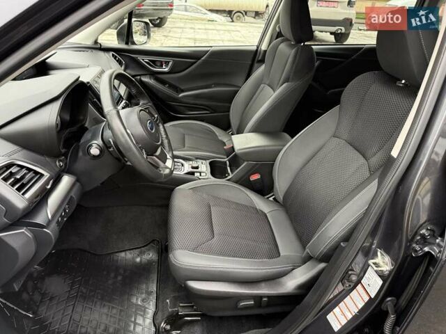 Серый Субару Форестер, объемом двигателя 2 л и пробегом 86 тыс. км за 22800 $, фото 10 на Automoto.ua