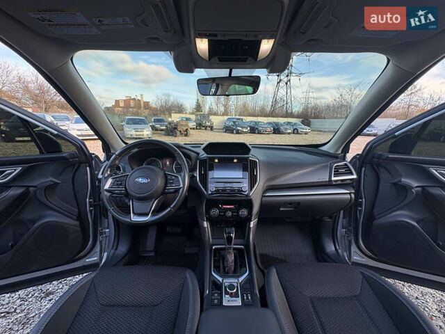 Серый Субару Форестер, объемом двигателя 2.5 л и пробегом 60 тыс. км за 17200 $, фото 13 на Automoto.ua