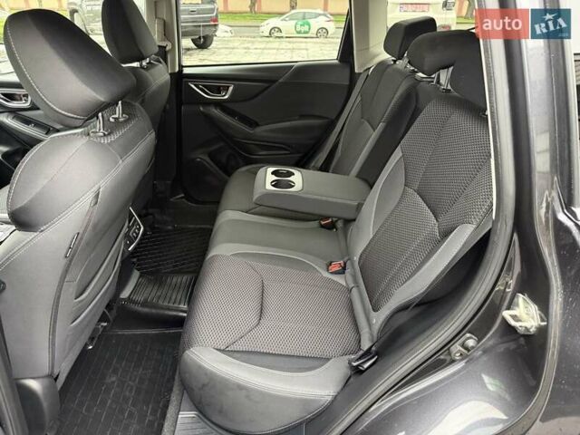 Серый Субару Форестер, объемом двигателя 2 л и пробегом 86 тыс. км за 22800 $, фото 13 на Automoto.ua