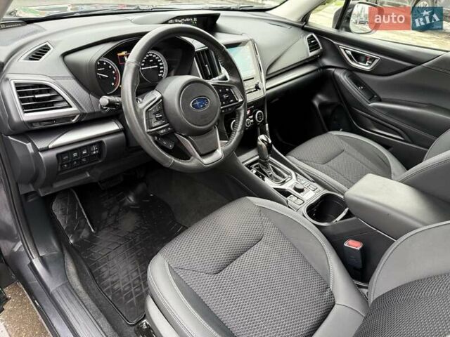 Серый Субару Форестер, объемом двигателя 2 л и пробегом 86 тыс. км за 22800 $, фото 9 на Automoto.ua