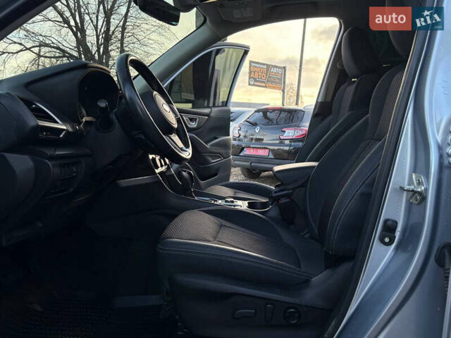 Серый Субару Форестер, объемом двигателя 2.5 л и пробегом 60 тыс. км за 17200 $, фото 8 на Automoto.ua