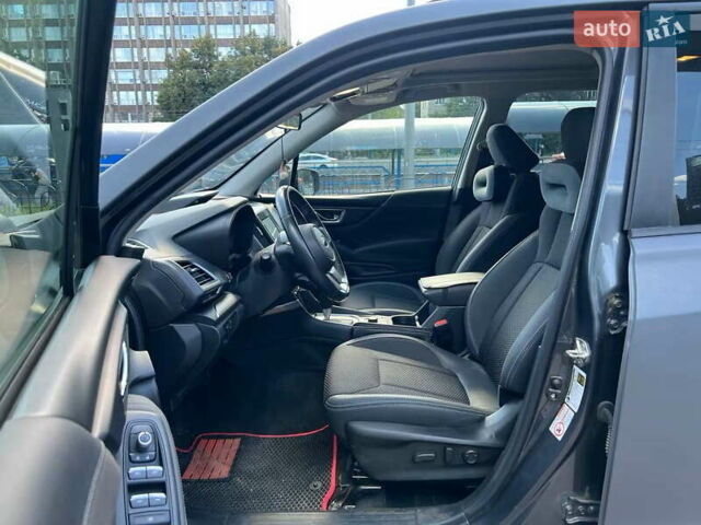 Серый Субару Форестер, объемом двигателя 2.5 л и пробегом 72 тыс. км за 17999 $, фото 14 на Automoto.ua