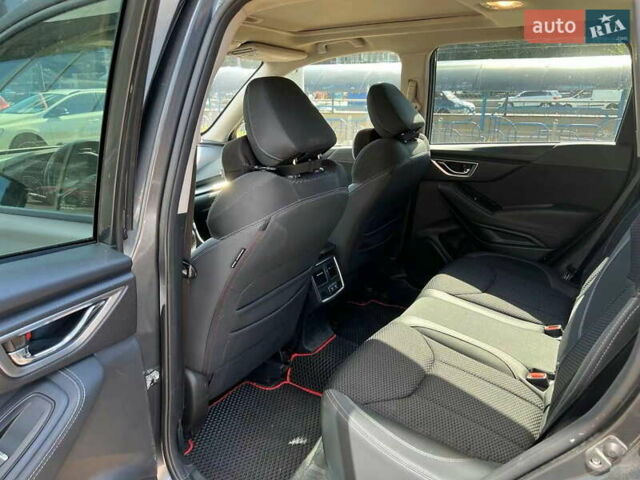 Серый Субару Форестер, объемом двигателя 2.5 л и пробегом 72 тыс. км за 17999 $, фото 16 на Automoto.ua