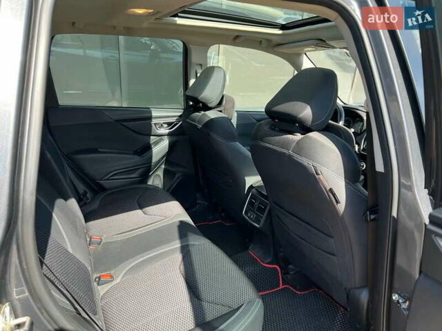 Серый Субару Форестер, объемом двигателя 2.5 л и пробегом 72 тыс. км за 17999 $, фото 22 на Automoto.ua