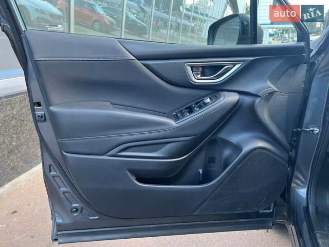 Серый Субару Форестер, объемом двигателя 2.5 л и пробегом 72 тыс. км за 17999 $, фото 11 на Automoto.ua