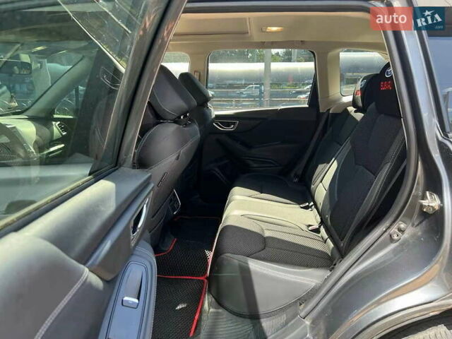 Серый Субару Форестер, объемом двигателя 2.5 л и пробегом 72 тыс. км за 17999 $, фото 15 на Automoto.ua