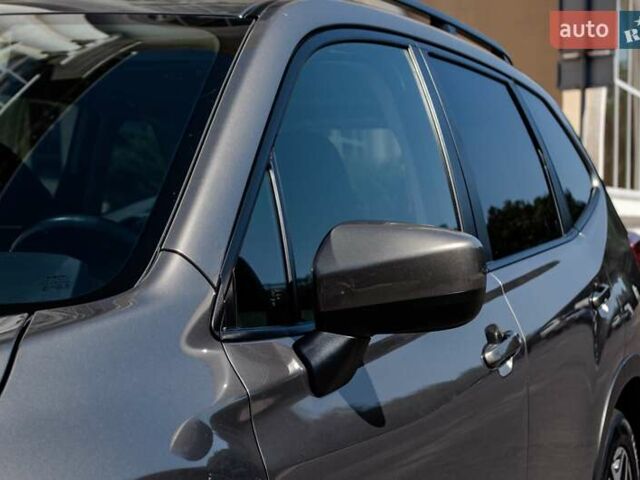 Серый Субару Форестер, объемом двигателя 2.5 л и пробегом 84 тыс. км за 19300 $, фото 5 на Automoto.ua