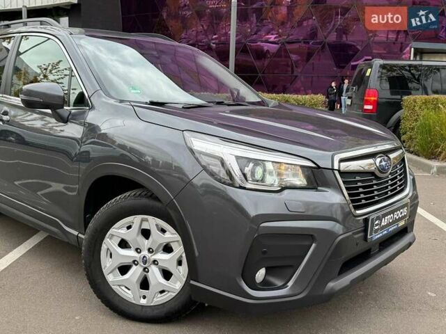 Субару Forester 2020 у Києві на Automoto.ua Сірий Субару Forester, об'ємом двигуна 2 л та пробігом 117 тис. км за 23490 $, фото 1 на Automoto.ua