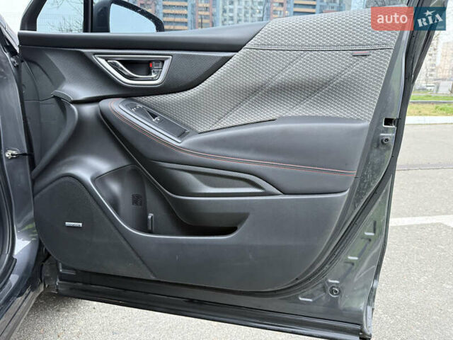 Серый Субару Форестер, объемом двигателя 2.46 л и пробегом 82 тыс. км за 21500 $, фото 29 на Automoto.ua