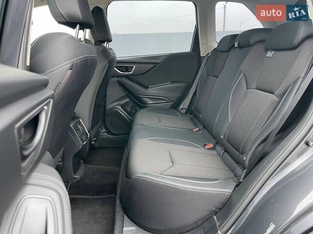 Сірий Субару Forester, об'ємом двигуна 2 л та пробігом 116 тис. км за 19990 $, фото 9 на Automoto.ua