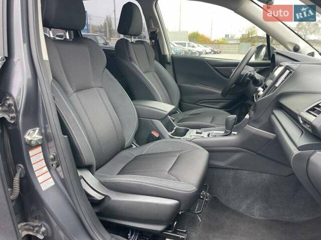 Сірий Субару Forester, об'ємом двигуна 2 л та пробігом 116 тис. км за 19990 $, фото 11 на Automoto.ua