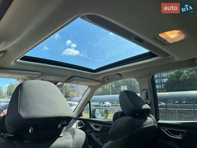 Серый Субару Форестер, объемом двигателя 2.5 л и пробегом 72 тыс. км за 17999 $, фото 20 на Automoto.ua