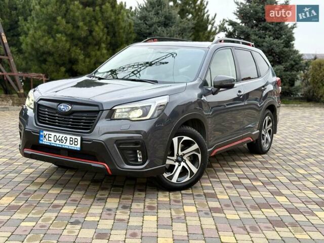 Серый Субару Форестер, объемом двигателя 2.5 л и пробегом 60 тыс. км за 28700 $, фото 1 на Automoto.ua