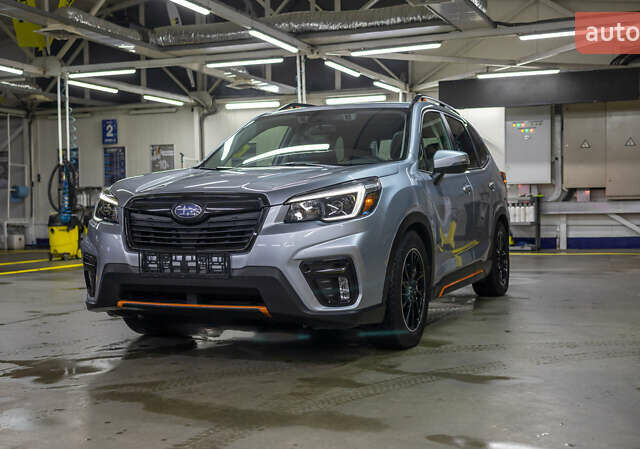 Сірий Субару Forester, об'ємом двигуна 2.5 л та пробігом 30 тис. км за 21900 $, фото 2 на Automoto.ua