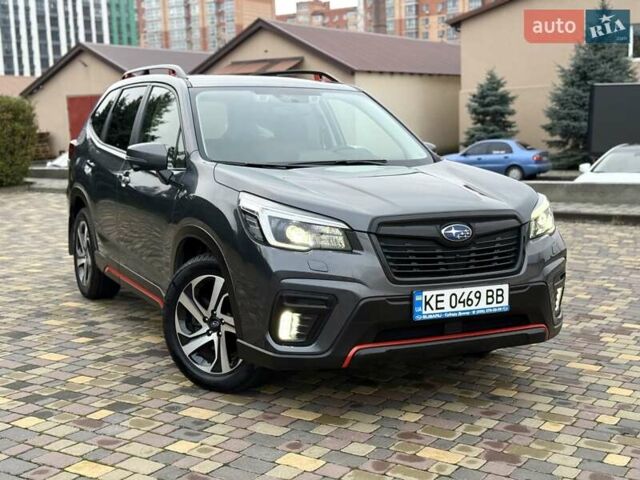 Серый Субару Форестер, объемом двигателя 2.5 л и пробегом 60 тыс. км за 28700 $, фото 3 на Automoto.ua