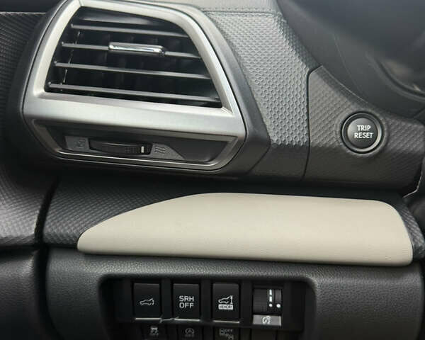 Серый Субару Форестер, объемом двигателя 2.5 л и пробегом 11 тыс. км за 25999 $, фото 2 на Automoto.ua