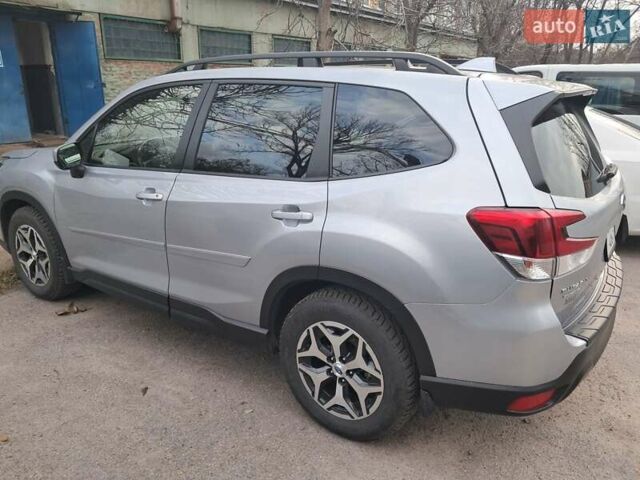 Серый Субару Форестер, объемом двигателя 2.5 л и пробегом 27 тыс. км за 22500 $, фото 2 на Automoto.ua