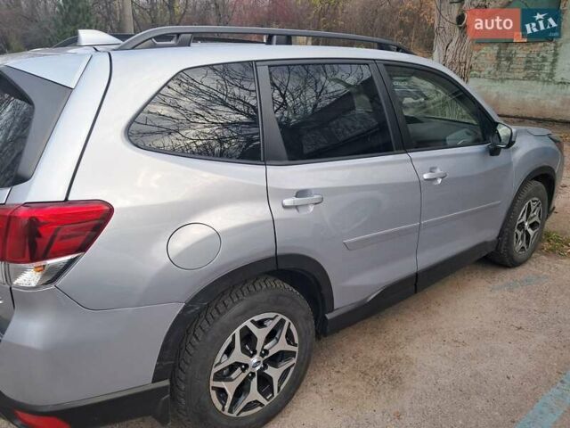 Серый Субару Форестер, объемом двигателя 2.5 л и пробегом 27 тыс. км за 22500 $, фото 1 на Automoto.ua
