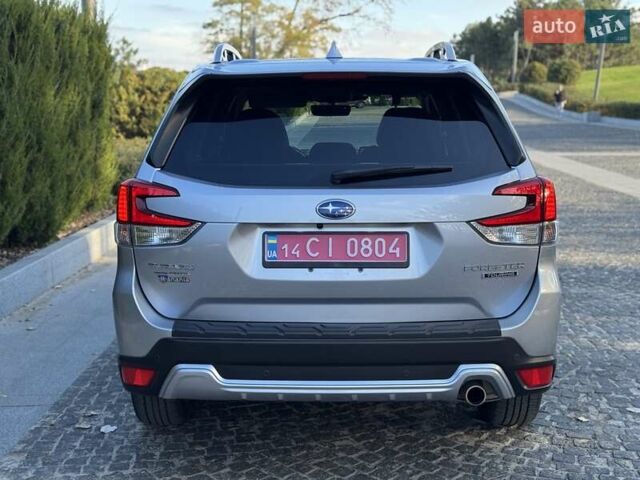 Серый Субару Форестер, объемом двигателя 2.5 л и пробегом 17 тыс. км за 25900 $, фото 6 на Automoto.ua