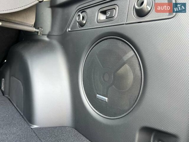 Серый Субару Форестер, объемом двигателя 2.5 л и пробегом 1 тыс. км за 37500 $, фото 37 на Automoto.ua