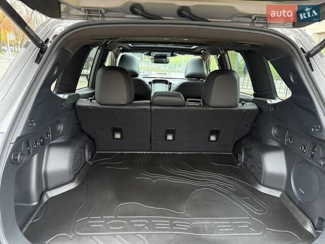 Серый Субару Форестер, объемом двигателя 2.5 л и пробегом 18 тыс. км за 31490 $, фото 23 на Automoto.ua