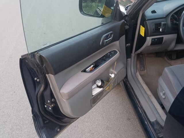 Синий Субару Форестер, объемом двигателя 2.5 л и пробегом 373 тыс. км за 6500 $, фото 4 на Automoto.ua