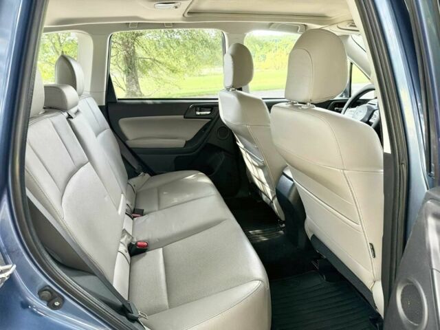 Синій Субару Forester, об'ємом двигуна 2.5 л та пробігом 85 тис. км за 8000 $, фото 13 на Automoto.ua