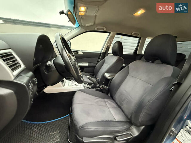 Синий Субару Форестер, объемом двигателя 1.99 л и пробегом 220 тыс. км за 7700 $, фото 35 на Automoto.ua