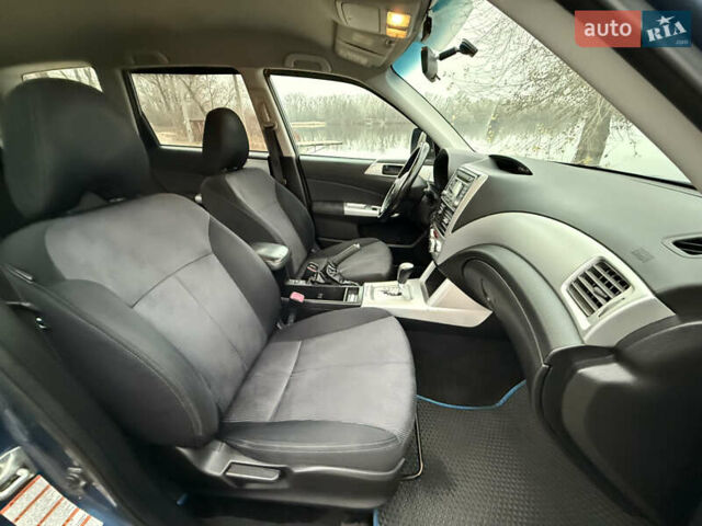 Синий Субару Форестер, объемом двигателя 1.99 л и пробегом 220 тыс. км за 7700 $, фото 32 на Automoto.ua