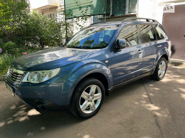 Синій Субару Forester, об'ємом двигуна 2 л та пробігом 100 тис. км за 9500 $, фото 3 на Automoto.ua