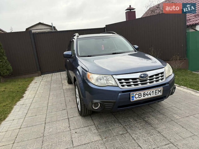 Синій Субару Forester, об'ємом двигуна 2.5 л та пробігом 228 тис. км за 9999 $, фото 3 на Automoto.ua