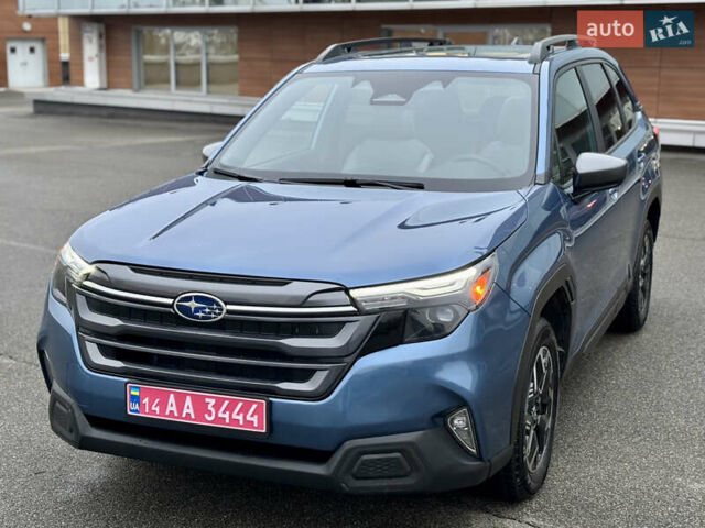 Синий Субару Форестер, объемом двигателя 2.5 л и пробегом 4 тыс. км за 30500 $, фото 3 на Automoto.ua