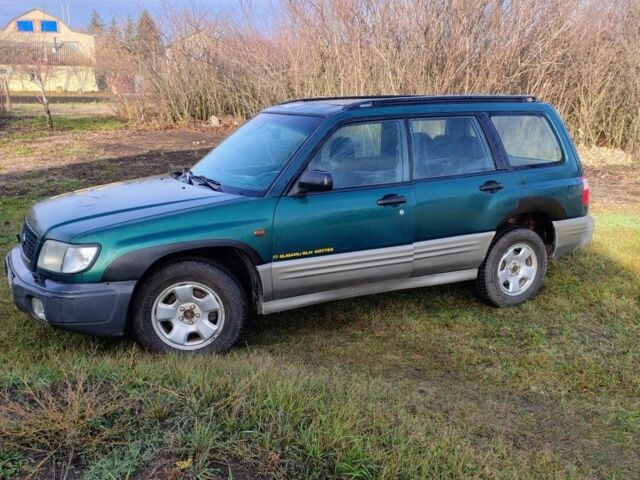 Зелений Субару Forester, об'ємом двигуна 2 л та пробігом 350 тис. км за 1736 $, фото 1 на Automoto.ua