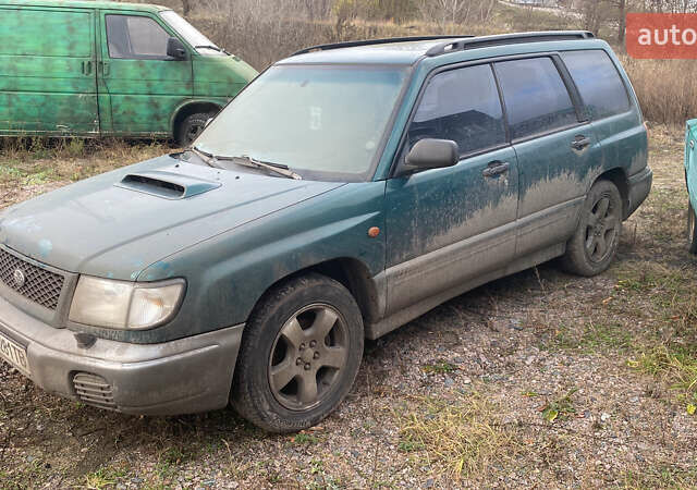 Зеленый Субару Форестер, объемом двигателя 2 л и пробегом 290 тыс. км за 2500 $, фото 1 на Automoto.ua