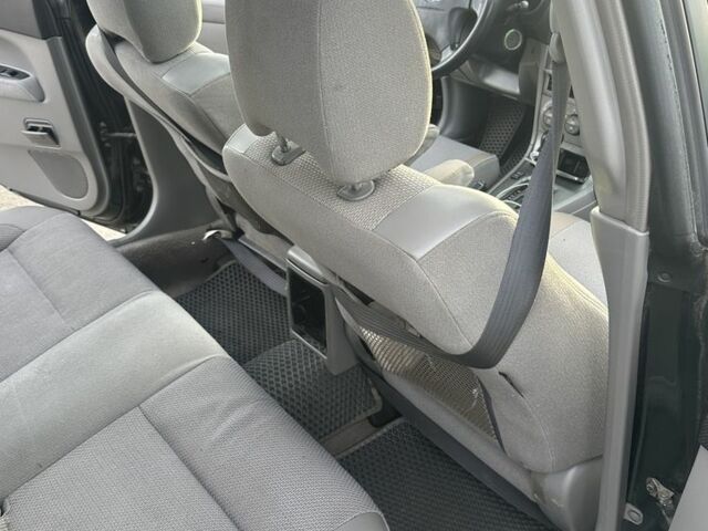 Зеленый Субару Форестер, объемом двигателя 2 л и пробегом 325 тыс. км за 4600 $, фото 6 на Automoto.ua