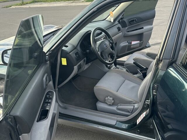 Зеленый Субару Форестер, объемом двигателя 2 л и пробегом 325 тыс. км за 4600 $, фото 2 на Automoto.ua