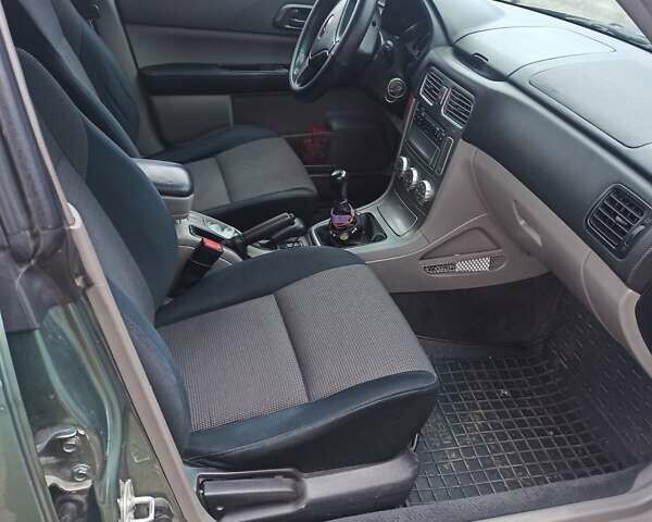 Зеленый Субару Форестер, объемом двигателя 1.99 л и пробегом 170 тыс. км за 5500 $, фото 9 на Automoto.ua