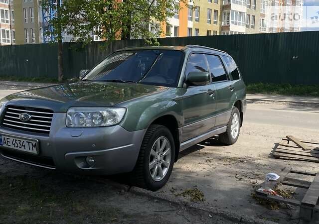 Зелений Субару Forester, об'ємом двигуна 2 л та пробігом 199 тис. км за 7500 $, фото 2 на Automoto.ua