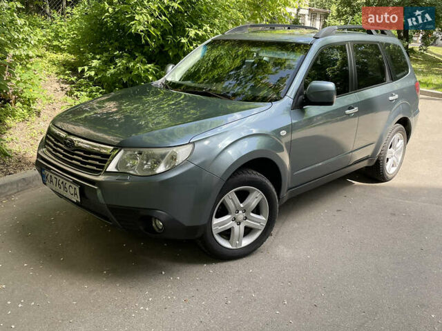 Зелений Субару Forester, об'ємом двигуна 2.46 л та пробігом 199 тис. км за 7999 $, фото 4 на Automoto.ua