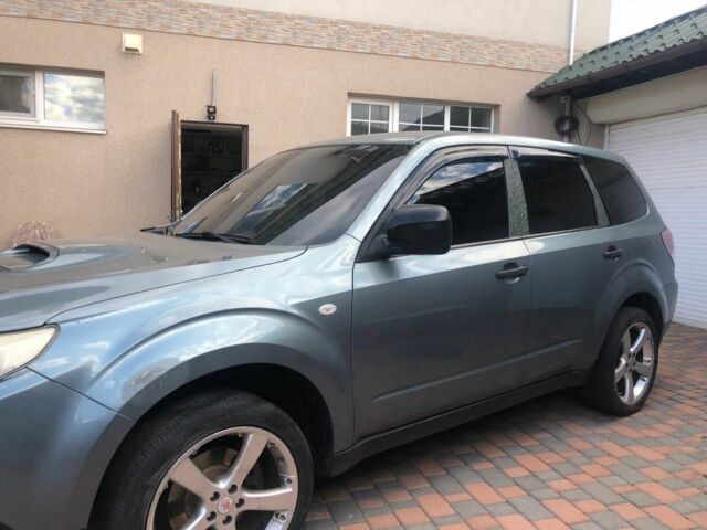 Зеленый Субару Форестер, объемом двигателя 2 л и пробегом 169 тыс. км за 8000 $, фото 1 на Automoto.ua