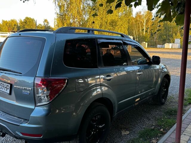 Зеленый Субару Форестер, объемом двигателя 2 л и пробегом 270 тыс. км за 10000 $, фото 6 на Automoto.ua