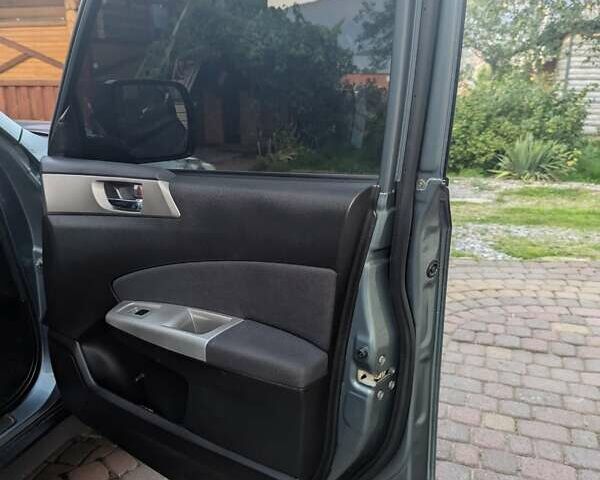 Зелений Субару Forester, об'ємом двигуна 2 л та пробігом 188 тис. км за 8750 $, фото 19 на Automoto.ua