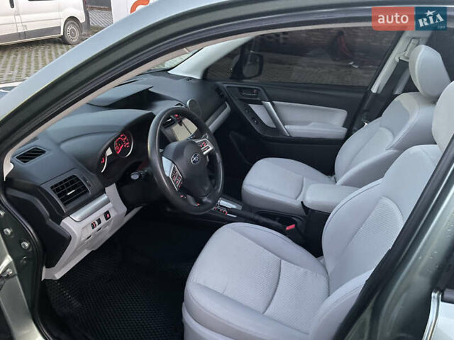 Зеленый Субару Форестер, объемом двигателя 2.5 л и пробегом 225 тыс. км за 10300 $, фото 8 на Automoto.ua