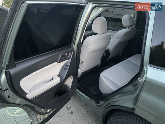 Зеленый Субару Форестер, объемом двигателя 2.5 л и пробегом 225 тыс. км за 10300 $, фото 18 на Automoto.ua