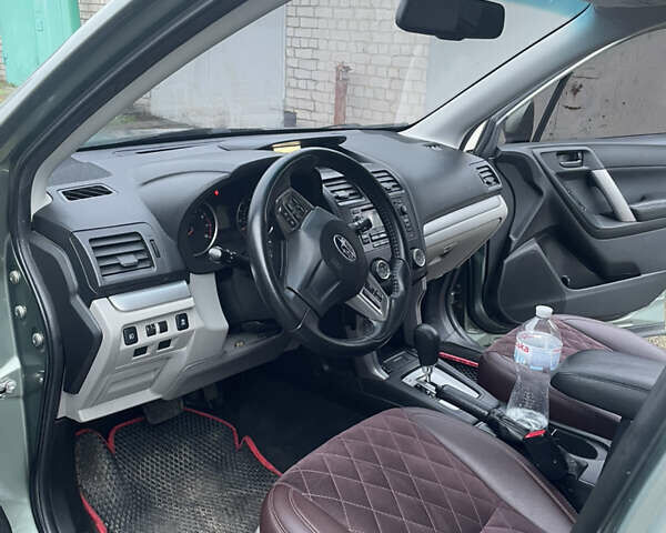 Зеленый Субару Форестер, объемом двигателя 2.46 л и пробегом 207 тыс. км за 9800 $, фото 5 на Automoto.ua