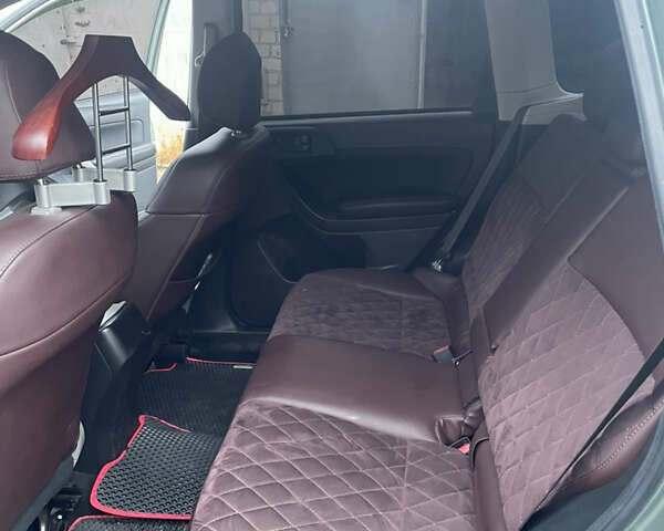 Зеленый Субару Форестер, объемом двигателя 2.46 л и пробегом 207 тыс. км за 9800 $, фото 7 на Automoto.ua