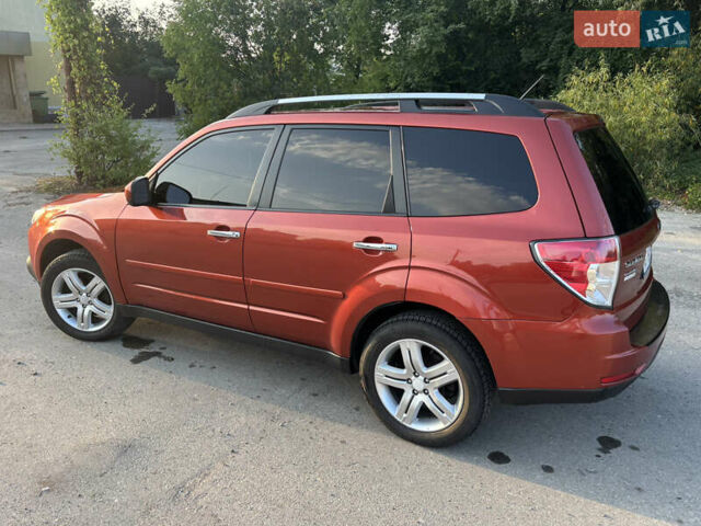 Оранжевый Субару Форестер, объемом двигателя 2.5 л и пробегом 267 тыс. км за 8800 $, фото 4 на Automoto.ua
