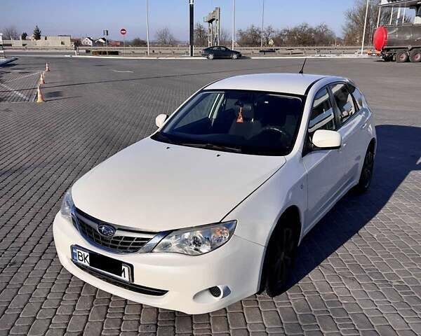 Белый Субару Импреза, объемом двигателя 1.5 л и пробегом 130 тыс. км за 6530 $, фото 5 на Automoto.ua