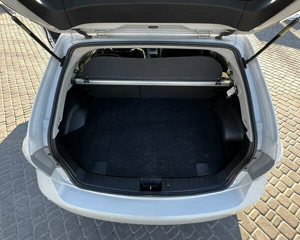 Белый Субару Импреза, объемом двигателя 1.5 л и пробегом 130 тыс. км за 6530 $, фото 14 на Automoto.ua