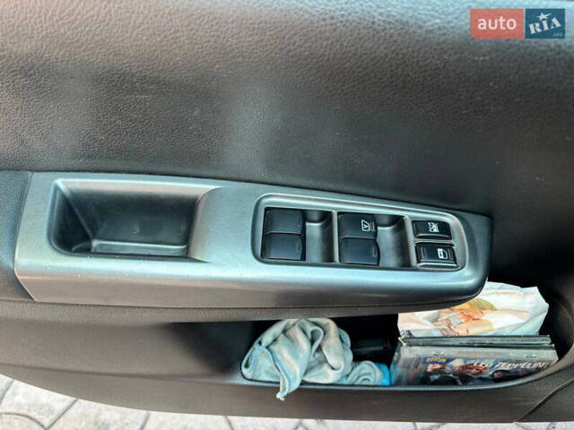 Білий Субару Імпреза, об'ємом двигуна 2 л та пробігом 235 тис. км за 6000 $, фото 9 на Automoto.ua